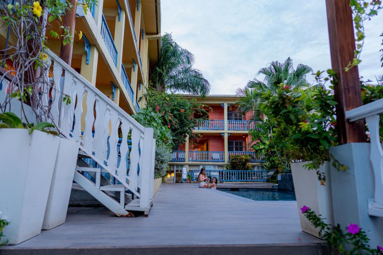 Hotel Casona De La Isla Флорес Екстер'єр фото
