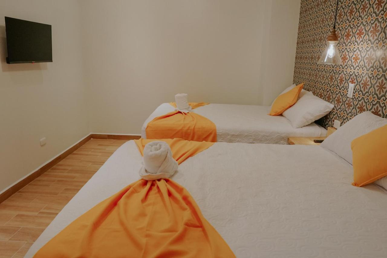 Hotel Casona De La Isla Флорес Екстер'єр фото