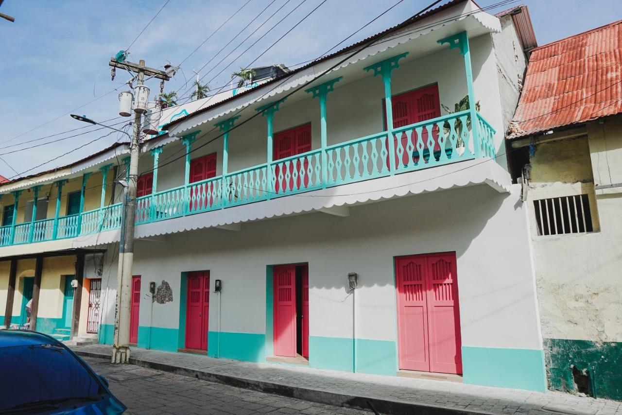 Hotel Casona De La Isla Флорес Екстер'єр фото