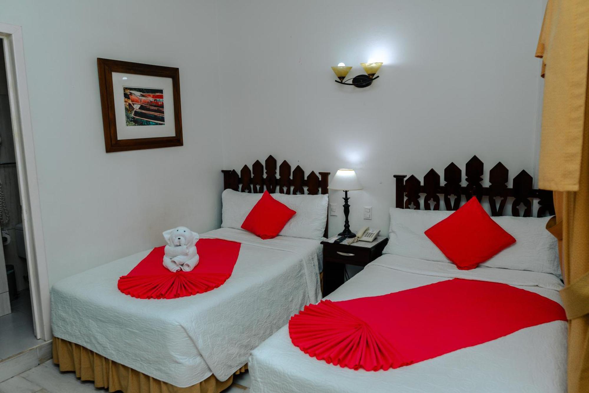 Hotel Casona De La Isla Флорес Екстер'єр фото