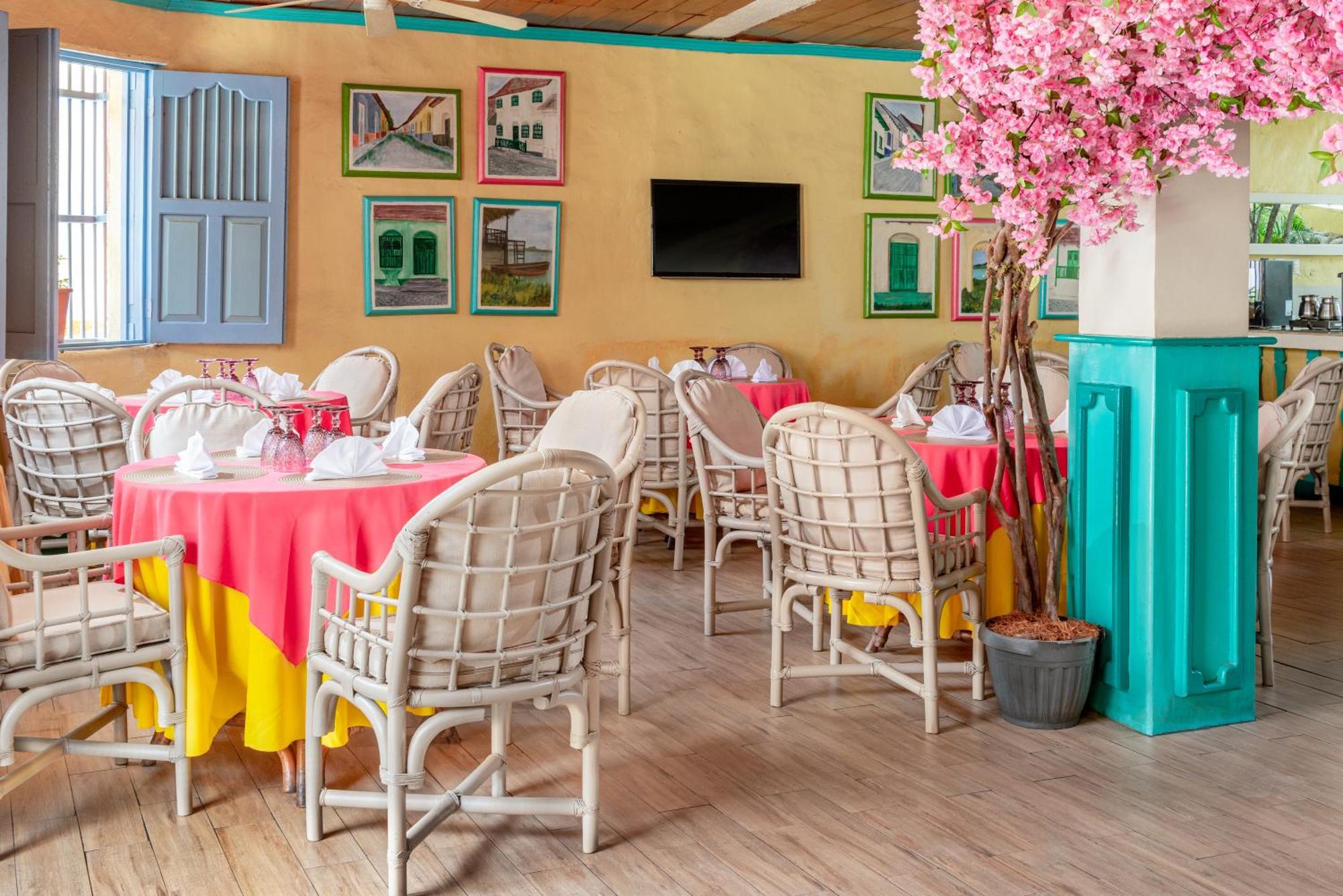 Hotel Casona De La Isla Флорес Екстер'єр фото